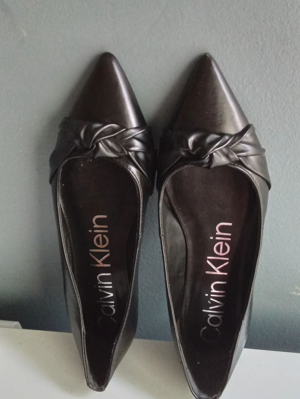 Calvin Klein Womens Black Pointed Toe Knotted Twist Leather Ballet Flats